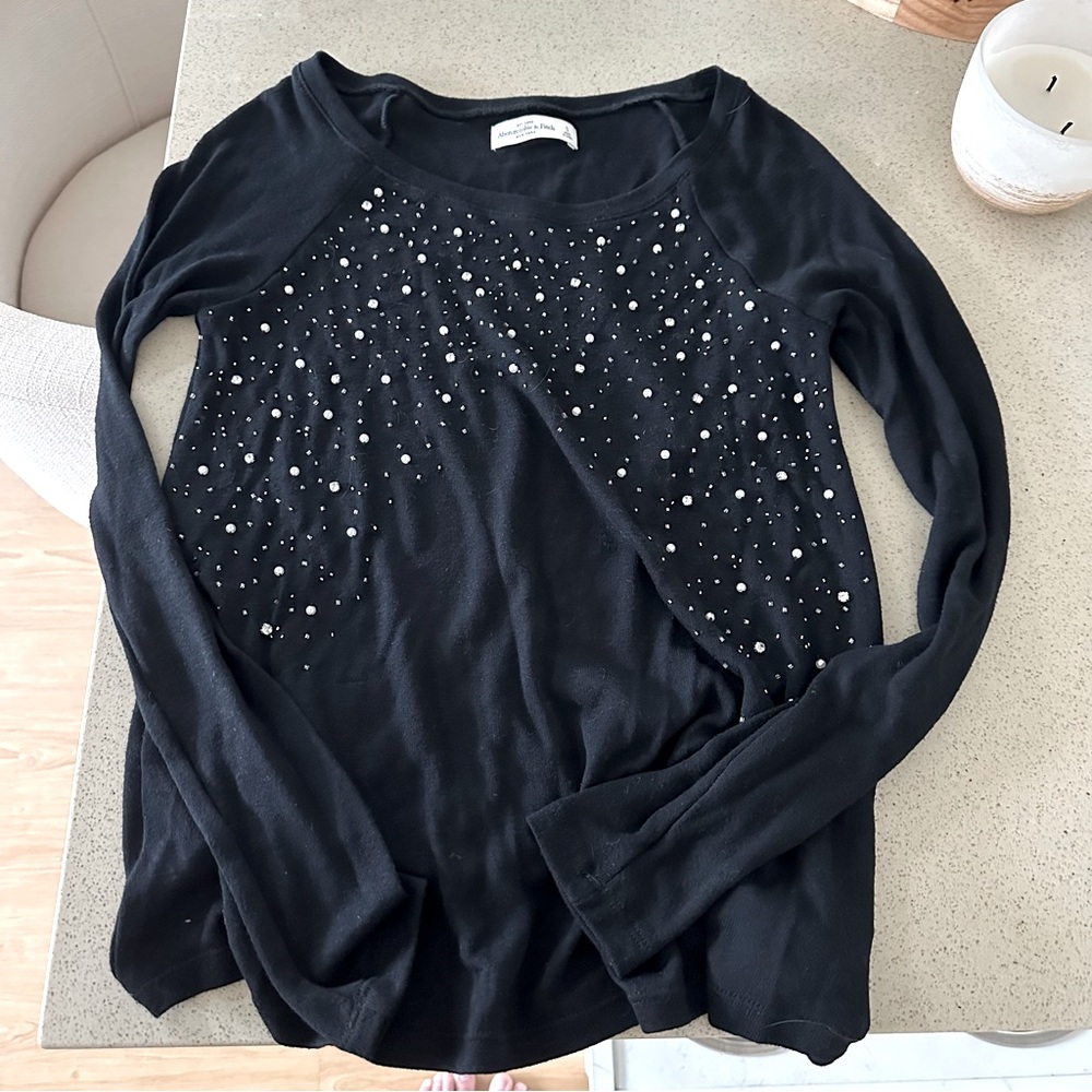 Abercrombie & fitch knit sweater with pearls